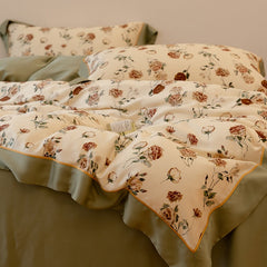 Yickyue Light Luxury French Rose Four-Piece Silk Bed Set