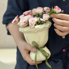 YICKYUE - Ceramic Vases Creative Flower Arrangements Home and Living Room Decorations Ins Desktop Atmosphere Bouquet Shaped Vases