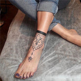 Waterproof Temporary Tattoo Sticker Exotic Lace Line Pattern Design Body Art Fake Tattoo Flash Tattoo Leg Female