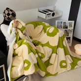 Yickyue Fresh Simple Sunflower Pattern Blanket Soft Skin Friendly Office Nap Shawl Blanket Lamb Fleece Double Layer Thickened Blanket
