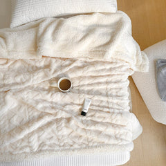 Yickyue Spring Winter Warm Blanket Imitation Wool Thicken Flannel Blankets for Bed Sofa Soft Skin Friendly Warmth Comforter Washable