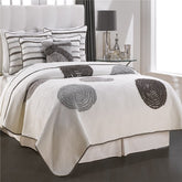 Chic Fan pattern lace decoration bedspread luxury lightweight comformer soft breathable Coverlet sets 3pcs for All Seasons