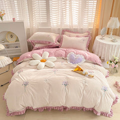 Super Soft Coral Fleece Warm Cozy Flowers Embroidery Princess Bed Skirt Bedding Set Velvet Quilt Cover Comforter Set Blanket