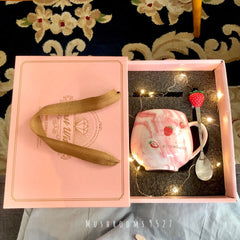*Mushrooms 9527 *Birthday gift to girlfriends classmates couple strawberry cup gift box student girlfriend Valentine's Day