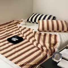 Yickyue Warm Throws Blanket For Bed Home Decor Winter Fashion Striped Girly Heart Thickened Soft Plush Skin-friendly Nap Towel Bedspread