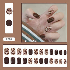 24Pcs Short Round Head Lattice False Nails Detachable Gradient Blooming Fake Nails Full Cover Nail Tips Press On Nails With Glue