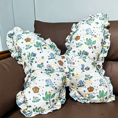 YICKYUE - Rustic Butterfly-Shaped Throw Pillow, Floral Pattern, Ruffle Embellishment, Machine Washable, Zipper Closure, Polyester 100%, All-Season Multipurpose Cushion for Bedroom and Living Room Decor, 100-120gsm