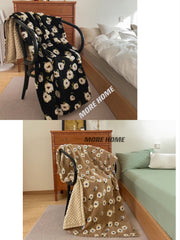 2022NEW 3D Daisy Flowers Pattern Hugging Blanket Suitable For Sofa Beds-blankets Soft And Plush Lightweight AirConditioning Room