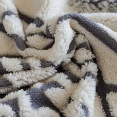 Bohemian Winter Thick Velvet Sofa Towel Multi Functional Dustroof Sofa Towel Cover for Living Room Plush Knee Blanket for Office