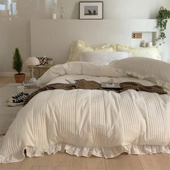 Yickyue French Cream Style Cotton Warm Comforter Bedding Sets Girl‘s Room Winter Skin-friendly Duvet Cover Set Queen Size Bed Linen Sets
