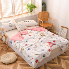 Cartoon Print Quilted Quilt Soft Comfortable Spring Summer Double Blanket Mechanical Wash Quilt Queen Size Adults Kids Comforter
