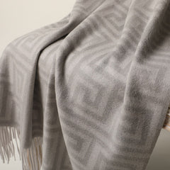Pure Wool Blanket Luxury Noble Thicken Fleece Jacquard Nordic Simple Style Throw Blankets Designer Brand Sofa Bed Covers Blanket