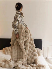 Yickyue Soft Thickened Faux Rabbit Fur Sofa Blanket