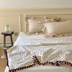 Yickyue Summer Quilt Thin Quilt Printed Cotton Cherry Flowers Pompons Comforter Soft Bedspreads Air Condition Blanket Double Size