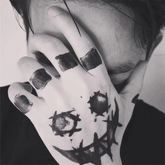 2PC Black Clown Temporary Tattoo Stickers Block Hand Finger Fake Tatoo For Men Funny Face Decals Grimace