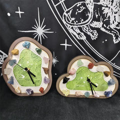 YICKYUE - Retro Wavy Table Clocks with Natural Crystal Stone Room Decor Silent Quartz Crystal Table Clocks Bedroom Office Home Decor Gifts
