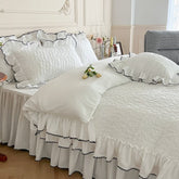 Yickyue Bedding Sets Luxury Girls French Manor Bed Line Cotton Quilted Ruffle Duvet Cover Bed Skirt with Pillowcase Bed Comforter Sets