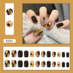 Amber Fake Nails Art Nail Tips Press on False Nails Set Full Cover Artificial Short Square Head Fingernails 24pcs/pack