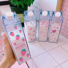 500ML Creative Cute Plastic Clear Milk Carton Water Bottle Fashion Strawberry Transparent Milk Box Juice Water Cup for Girls