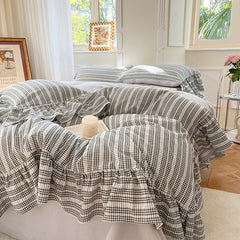 Yickyue 100%Cotton Bedding Set Striped Jacquard Lace Ruffles Bed Linen Sets Queen/King Cotton Bed Sheet Set with Ruffles Duvet Cover