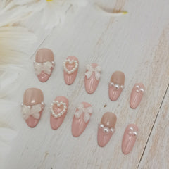Yickyue Handmade Custom Made False Nail Art With Pearls And Nows Wearable Nail Pink Almond Style Section Patch Removable Girl Fake Nail