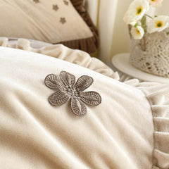 Flowers Embroidery Princess Bed Skirt Bedding Set Shaggy Velvet Fleece Ruffles Duvet Cover Quilt Cover Set Bed Sheet Pillowcases