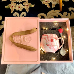 *Mushrooms 9527 *Birthday gift to girlfriends classmates couple strawberry cup gift box student girlfriend Valentine's Day