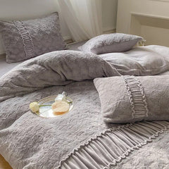 Yickyue luxury Artificial snow Rabbit fleece Winter Spring Bedding Set queen Warm Duvet Cover Set with Sheets high end king size bed set