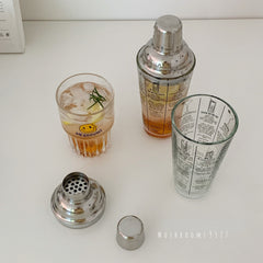 Korean niche coffee shop glass snow bottle scale hand shaker cocktail milk tea hand shaker