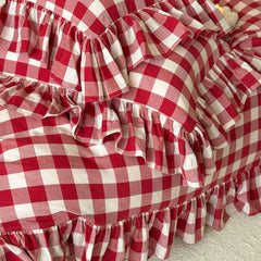 YICKYUE - Red Gingham Muslin Bedding Set – Ruffled Vintage Elegance