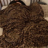 YICKYUE - 1pc Faux Rabbit Fur Leopard Print Double-layer Lunch Break Blanket, Sofa Couch Home Throw Blanket Nap Blanket