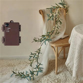 2Pcs/4Pcs Artificial Olive Leaf Vine Strips, Green Plant Garland with Fruits, Suitable for Christmas Decoration, Wedding Party, Family Garden, Artificial Hanging Leaf Vine with Front Door Wall Decoration