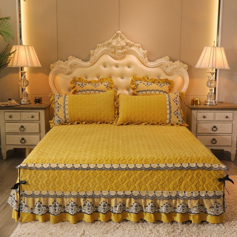 Romantic Luxury Velvet Quilted Bedspread Thicken Fine Flannel Embroidery Lace Bed Skirt King Bed Cover Not Including Pillowcase