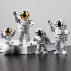 3Pc Astronaut Decor Action Figures and Moon Home Decoration Resin Astronaut Statue Room Office Desktop Decor Presents Boy Gift