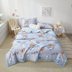 Lovely Space Bear Pattern Spring Summer Quilt for Children Adults Mechanical Wash Quilted Quilts King Queen Size Thin Comforter