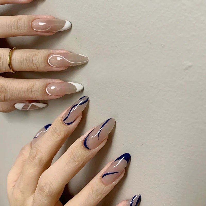 24Pcs/Box Almond Round Wavy False Nails Detachable Stiletto Fake Nails Full Cover French Ballerina Nail Tips Press on Nail Art
