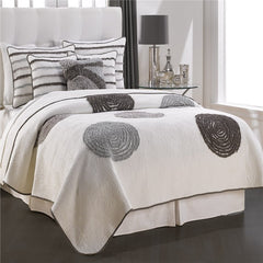 Chic Fan pattern lace decoration bedspread luxury lightweight comformer soft breathable Coverlet sets 3pcs for All Seasons
