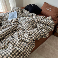 YICKYUE  -  Nordic Style Cotton Plaid 4-Piece Bedding Set – Korean-Inspired Home Linen