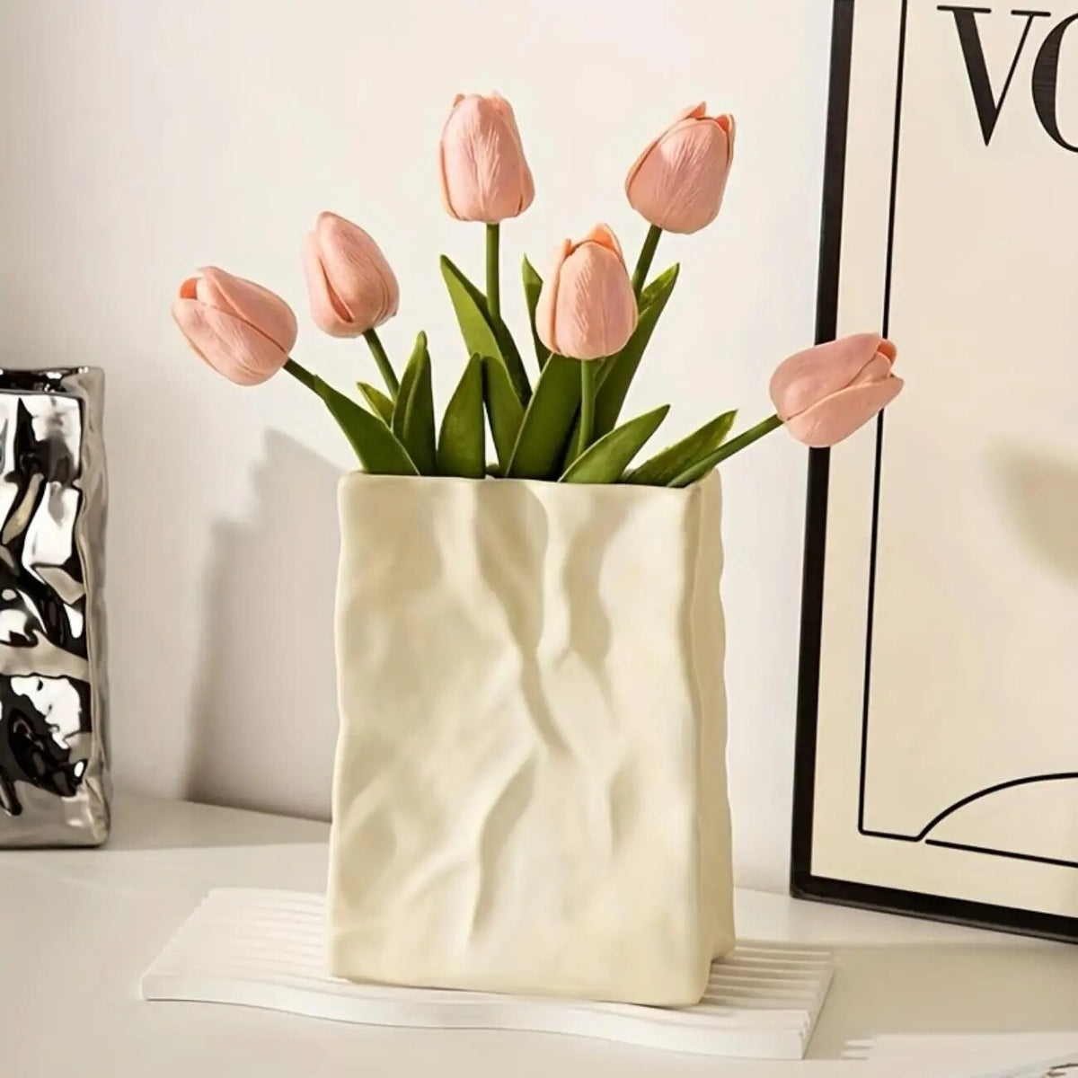 Yickyue 1 Large Capacity Pleated Paper Bag Shaped Ceramic Vase for Flower Arrangement and Home Decoration - Perfect for Wedding, Bedroom