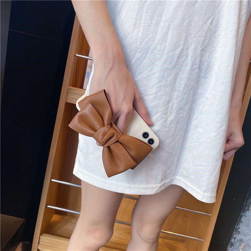 Cute Bow Wrist Strap Phone Case For iPhone 13 12 11 Pro Max X XR XS Max 7 8 Plus 12 Soft Back Cover