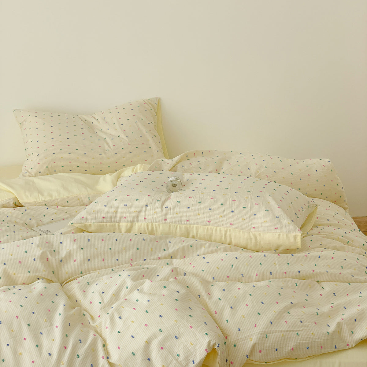 YICKYUE  -  INS Korean Cream Pastel Dot Cotton Bedding Set – 4 Pieces