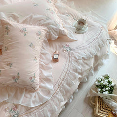 Elegant embroidery bedding set Princess style lace duvet cover set pure Cotton king size bedding set Ruffle Quilt Cover Bedding