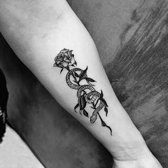 Waterproof Temporary Tattoo Sticker Black White Rose Flower Mamba Snake Design Body Art Fake Tattoo Flash Tattoo Arm Male Female