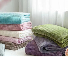 YICKYUE  -  Winter Warm Thin Plush Blanket Classic Green Coral Plush Lunch Blanket Sofa Blanket Weekend Party 150cm Game Blanket