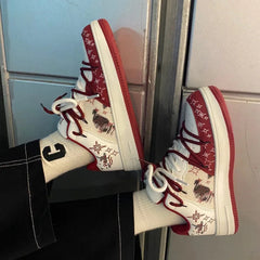 YICKYUE  -  Vintage Red Womens Volcanise Shoes Chic Versatile Graffiti Skateboard Shoes Round Toe Breathable Womens Casual Shoes