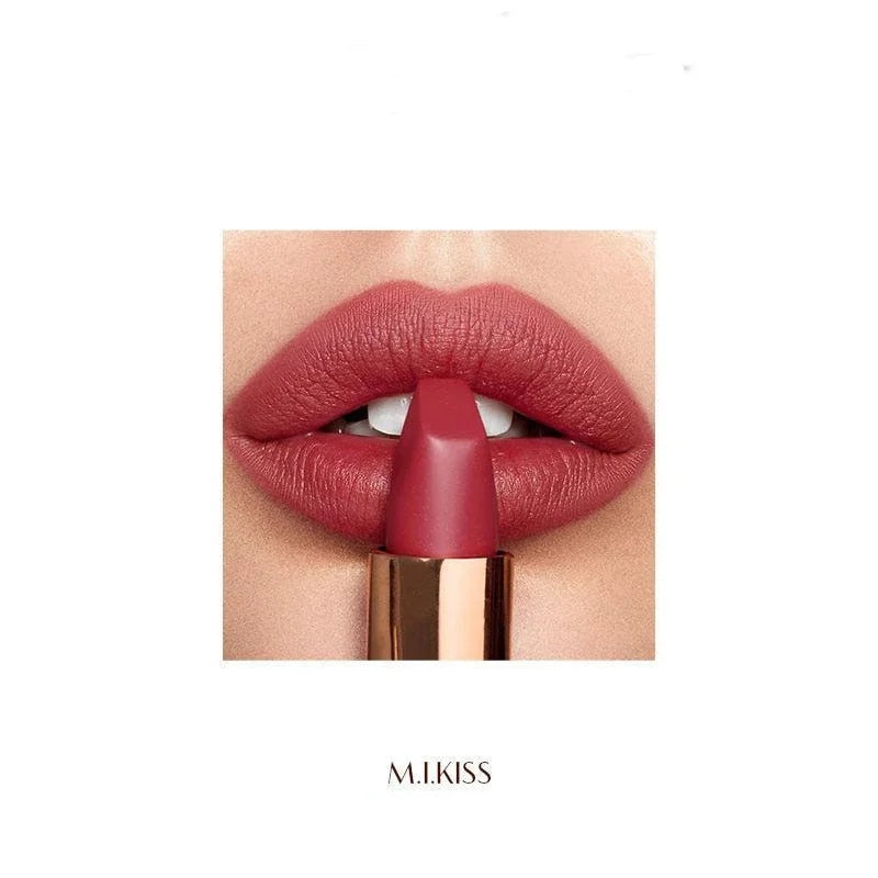 Yickyue Korea Woman Fashion Lip Gloss Lipstick Moisturize Sexy Red Lips Fulness Lip Natural Long Lasting Non-stick Mist Female Lipsticks