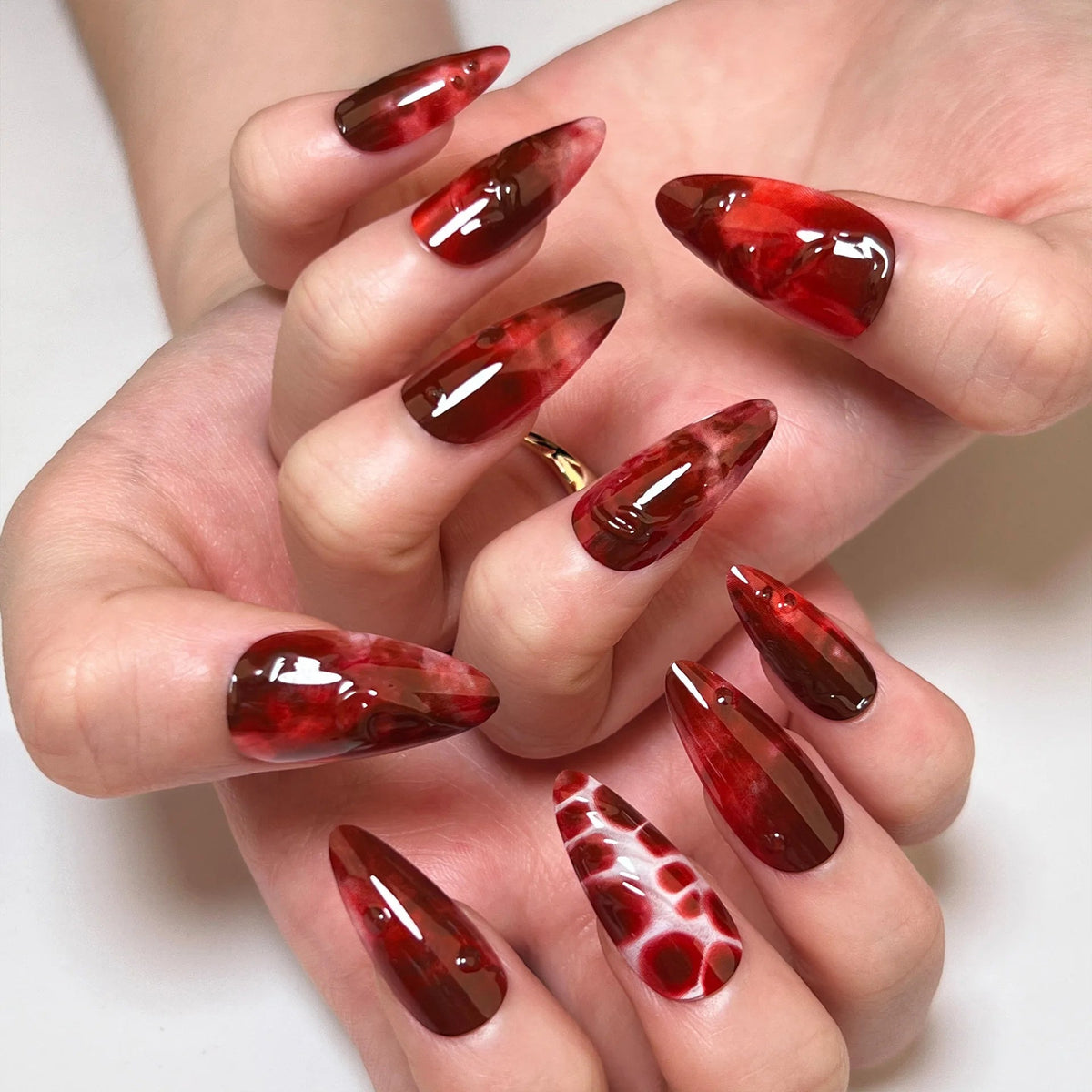 Yickyue  Colored Halo Dyeing Wearable Nail Art Fashion Almond Shape Fake Nails Detachable Finished False Nails Press on Nails with Glue