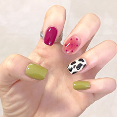 Press on stickers Short Fresh Flowers Decorated Frosted full cover Wearable Fake Nail Suitable for Girl Summer Hand Decoration