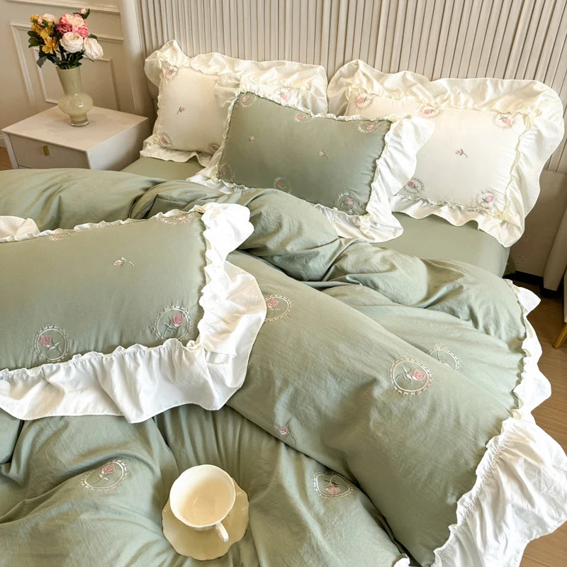 YICKYUE  -  4PCS Elegant Rose Embroidery Girl Bedding Set Lace Duvet Cover Set(1*Duvet Cover + 1*Bed Sheet Or Fitted Sheet + 2*Pillowcase)
