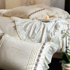 YICKYUE  -  Retro Cream White Embroidery Duvet Cover Set, Wedding Decoration, Cotton Yarn Bedding Set, Skin-friendly Double Bed Set, 4Pcs